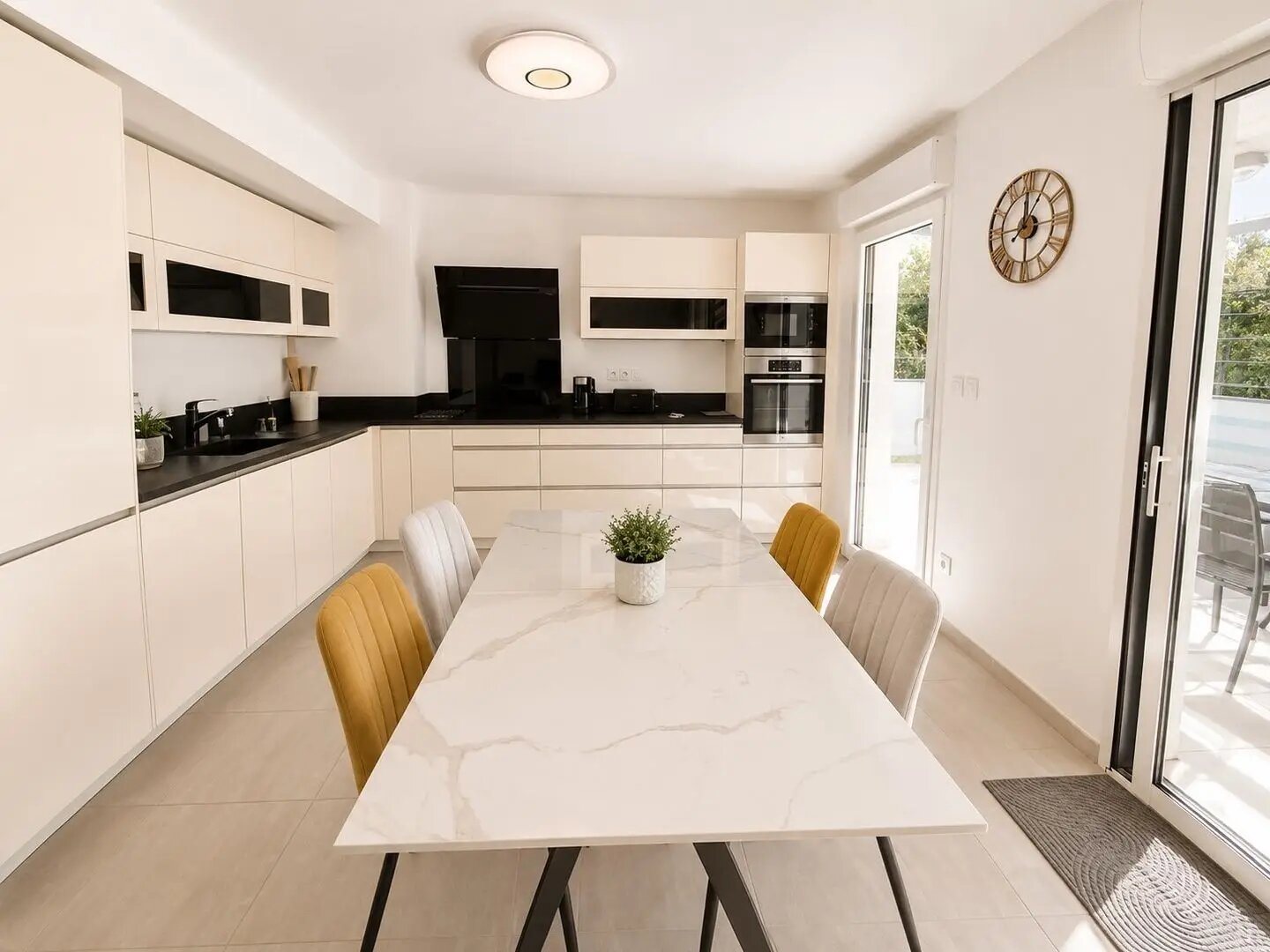 Appartement à vendre, 90m², Saint-Cyr-sur-Mer