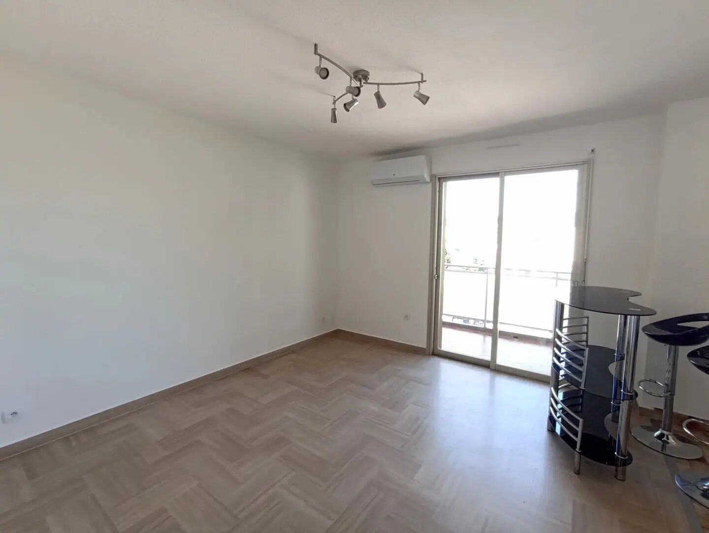 Appartement à louer, 31m², Saint-Laurent-du-Var