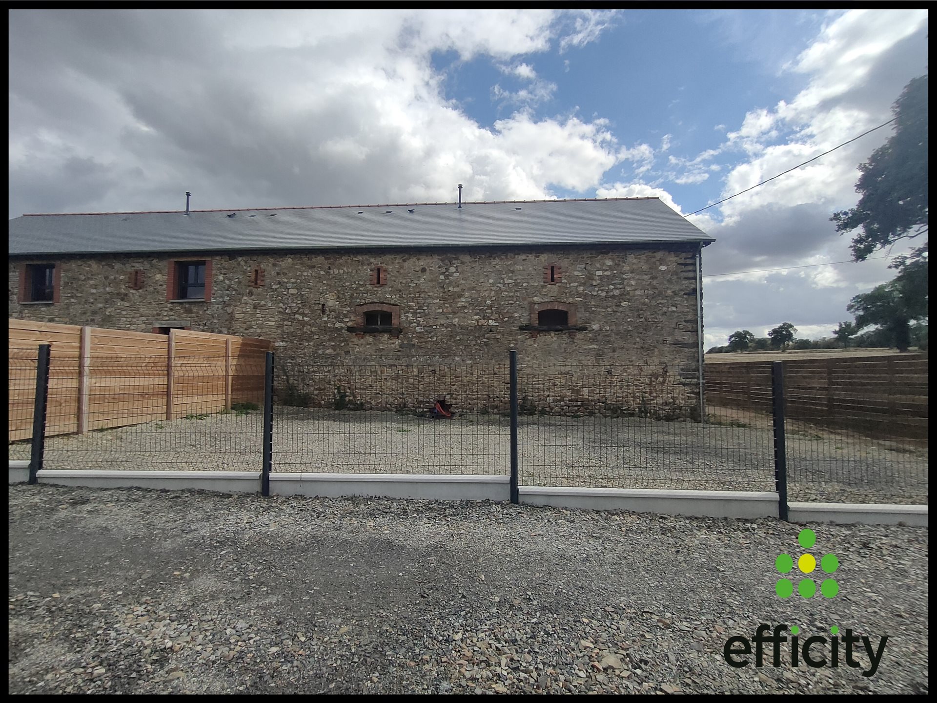 Maison à vendre, 1m², Montreuil-sous-Pérouse