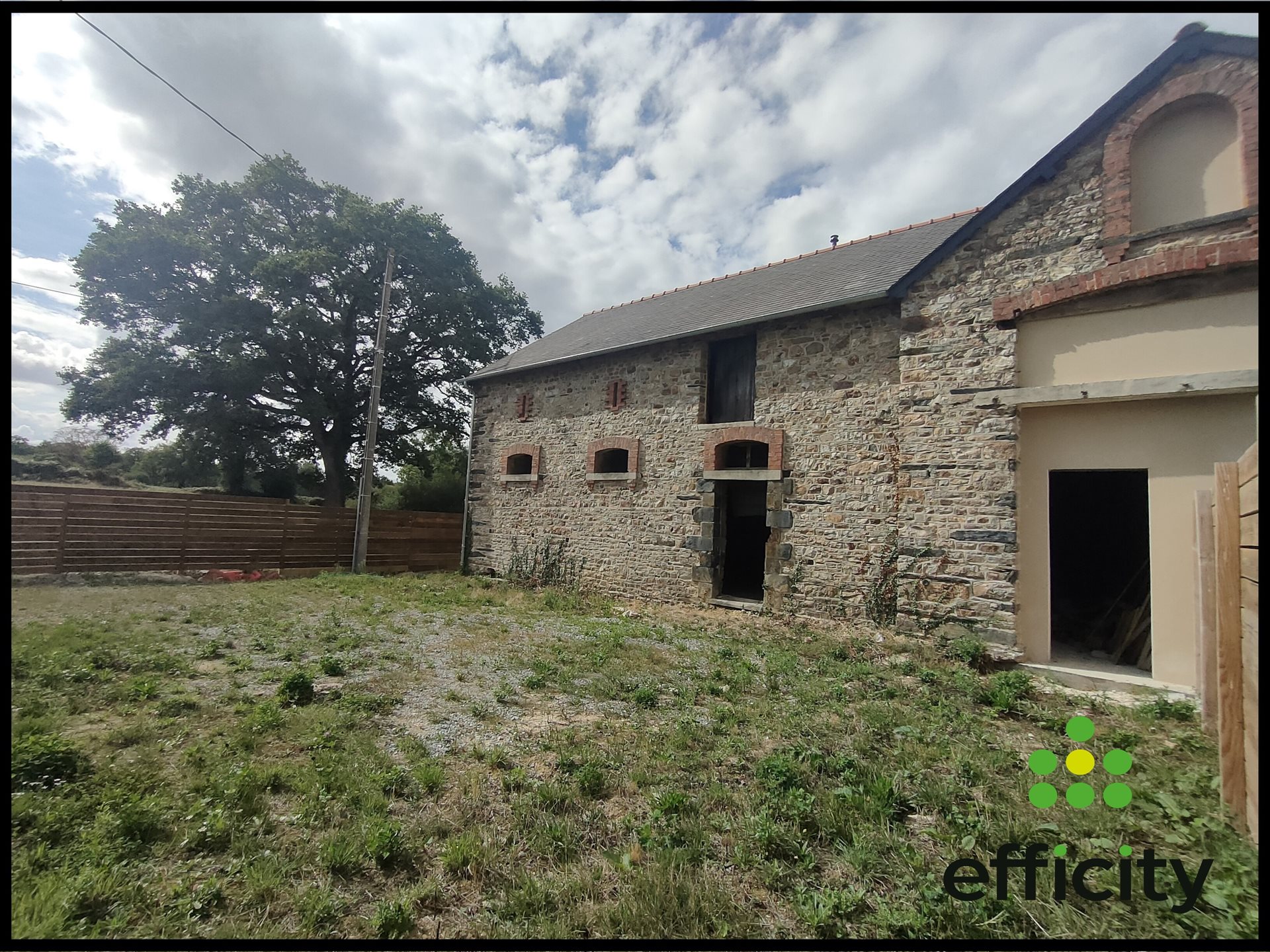 Maison à vendre, 1m², Montreuil-sous-Pérouse
