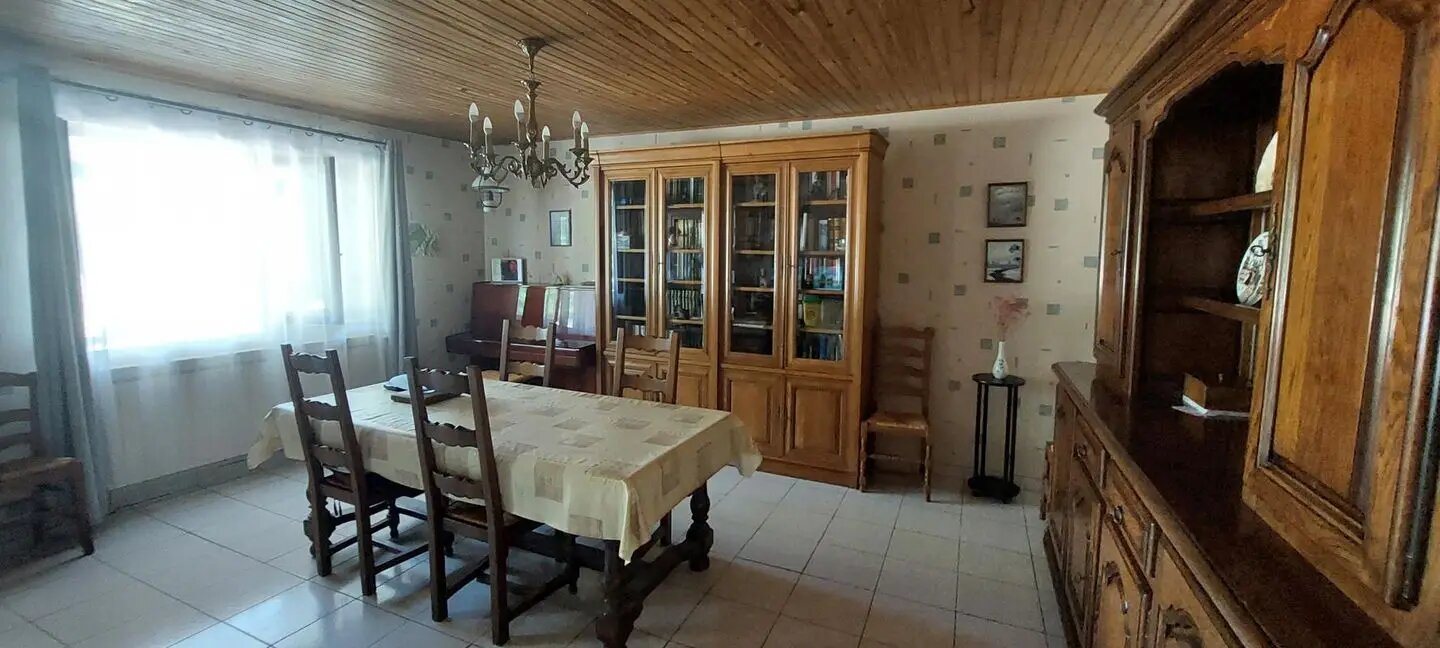 Maison à vendre, 126m², Cour-et-Buis
