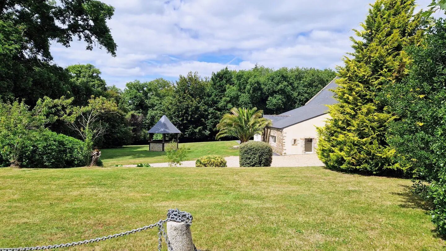 Maison à vendre, 1335m², Saint-Nolff