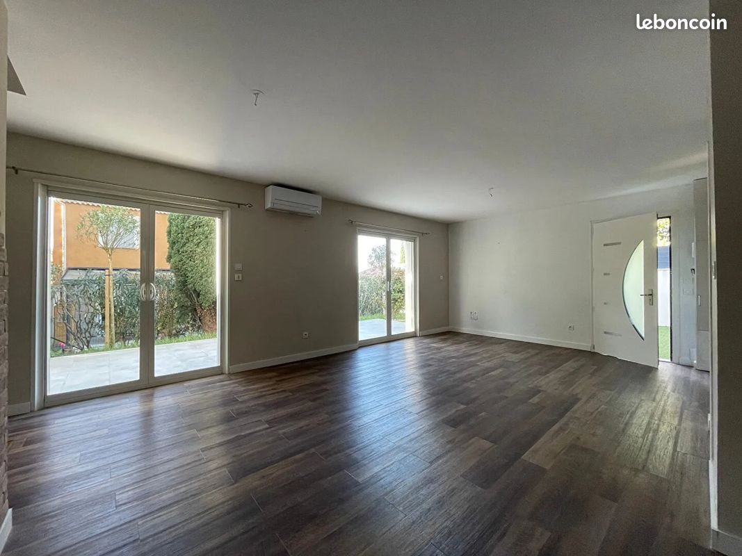 Maison à louer, 110m², Montboucher-sur-Jabron