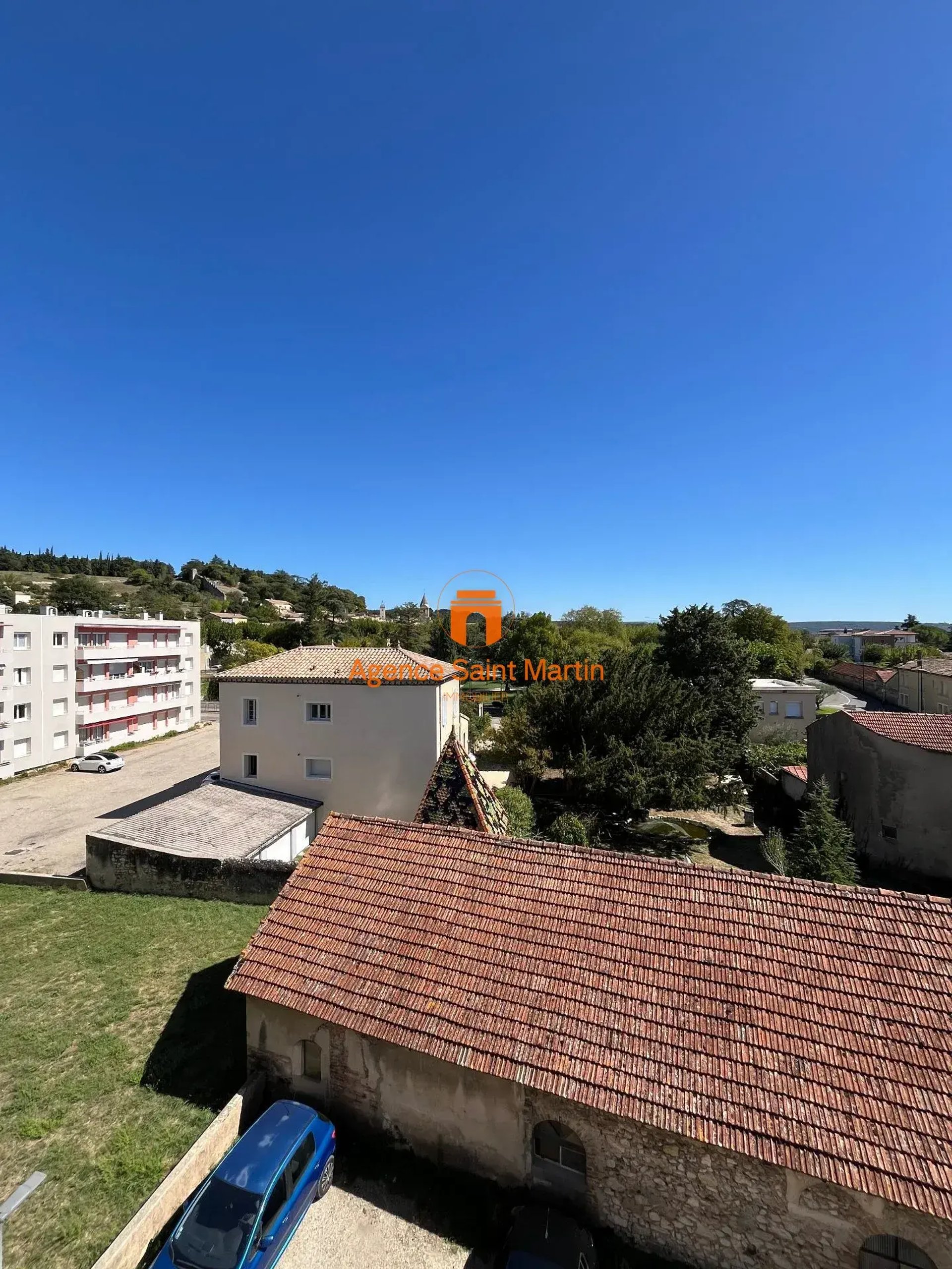 Appartement à louer, 76m², Donzère