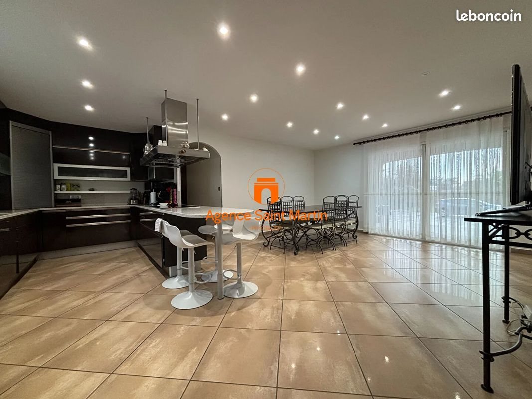 Maison à vendre, 240m², Montélimar