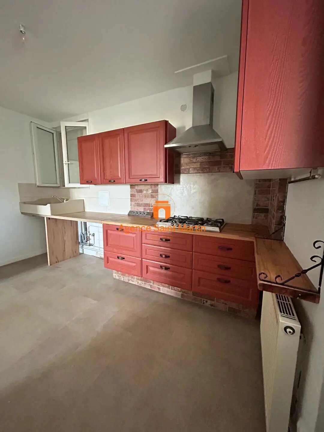 Maison à louer, 73m², Donzère