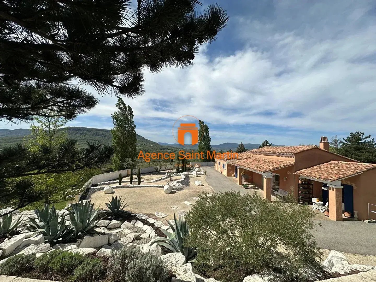 Maison à vendre, 135m², Saint-Vincent-de-Barrès