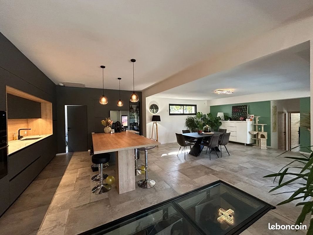 Maison à vendre, 222m², Montélimar