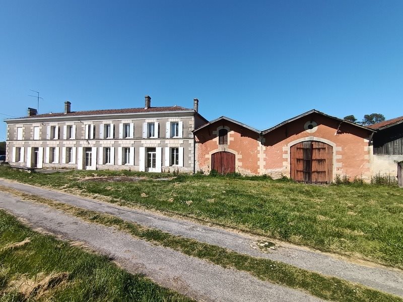 Maison à vendre, 210m², Campugnan