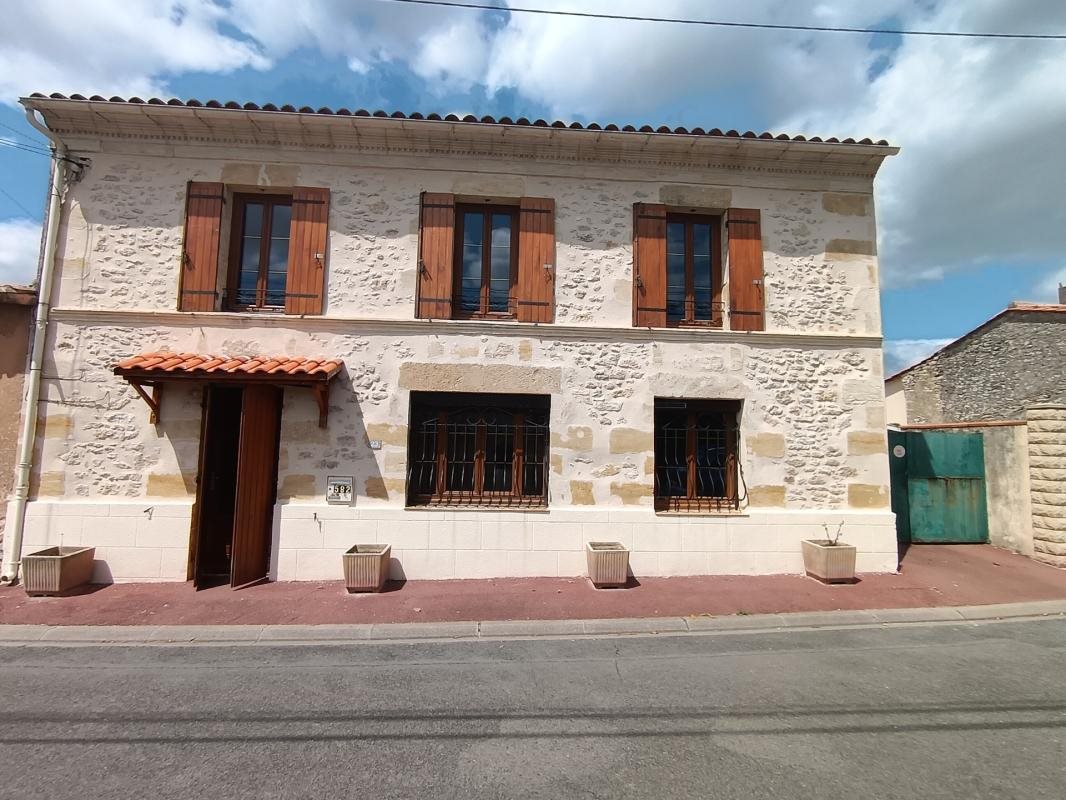 Maison à vendre, 133m², Saint-Genès-de-Blaye