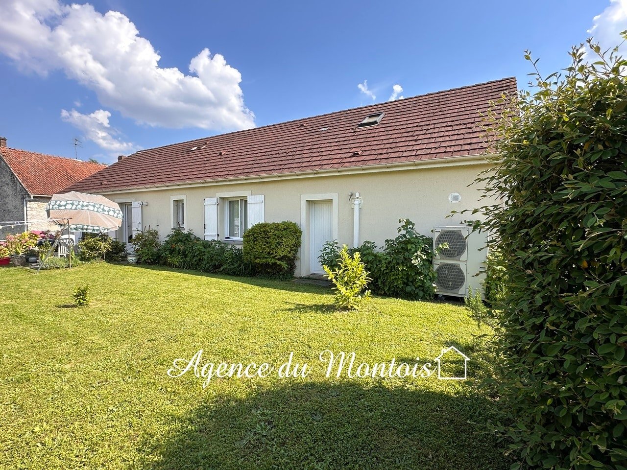 Maison à vendre, 4m², Longueville