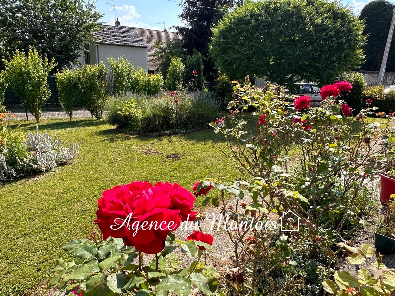 Maison à vendre, 4m², Longueville