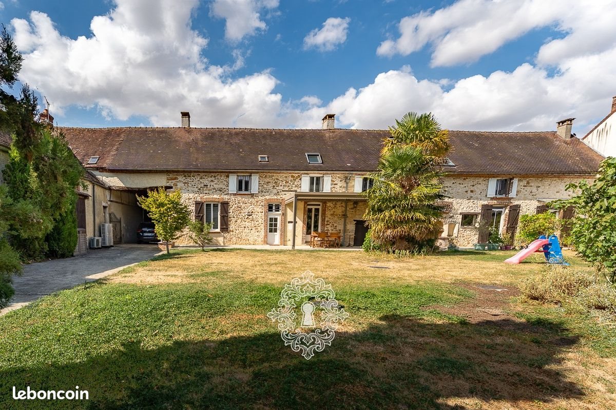 Maison à vendre, 330m², Donnemarie-Dontilly