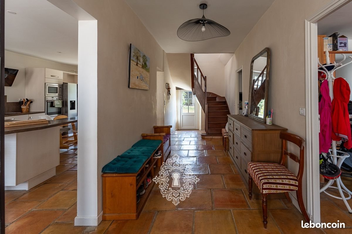Maison à vendre, 330m², Donnemarie-Dontilly