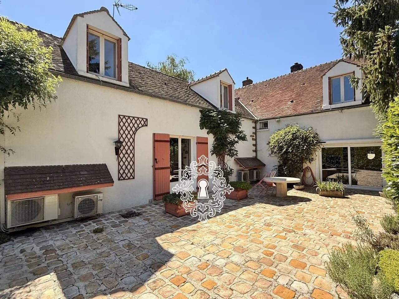 Maison à vendre, 236m², Villeneuve-les-Bordes