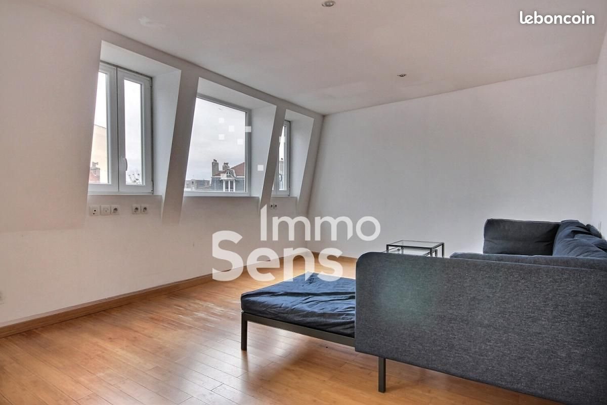Appartement à louer, 72m², Lille