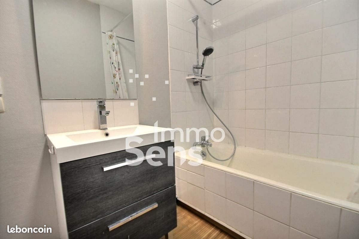 Appartement à louer, 28m², Roubaix