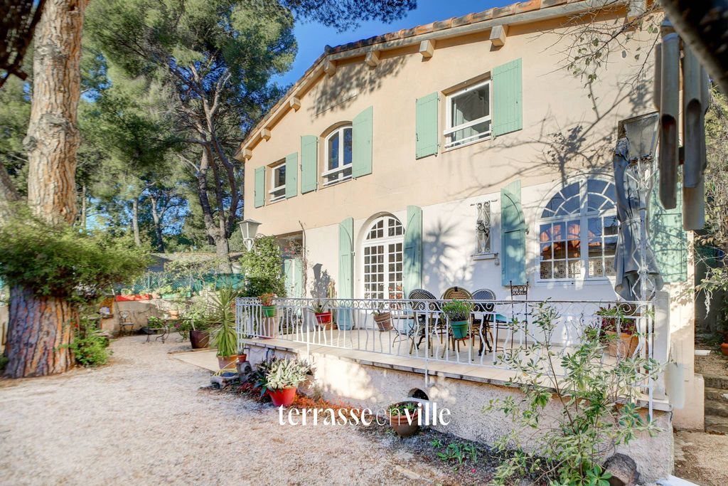 Maison à vendre, 197m², Saint-Cyr-sur-Mer