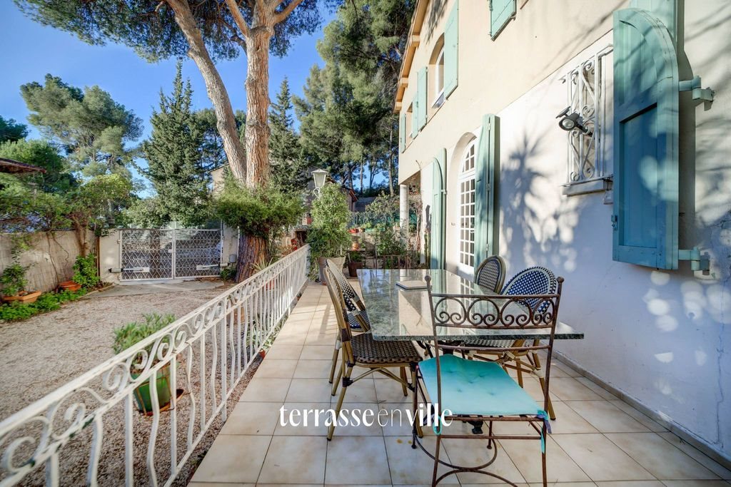 Maison à vendre, 197m², Saint-Cyr-sur-Mer
