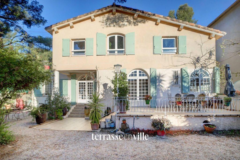 Maison à vendre, 197m², Saint-Cyr-sur-Mer