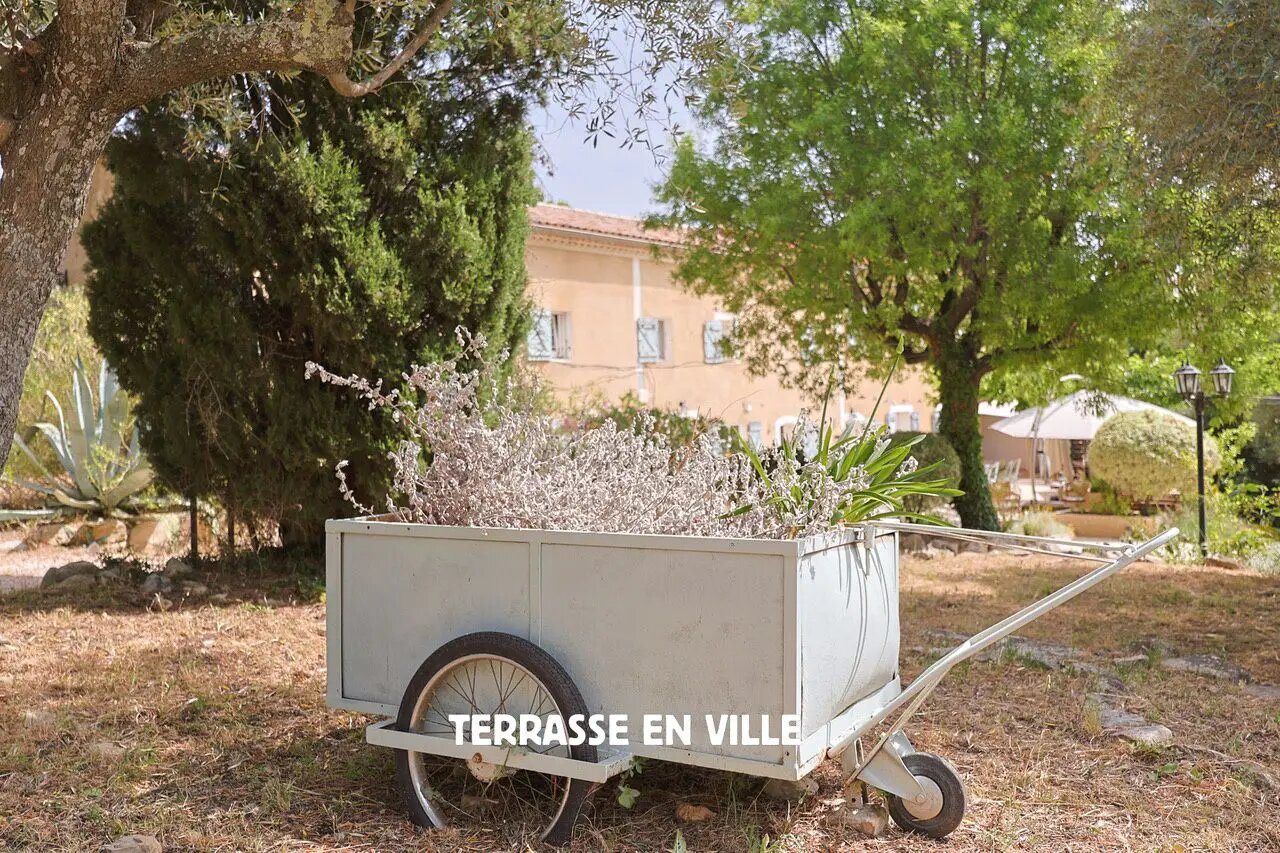 Appartement à vendre, 400m², Evenos
