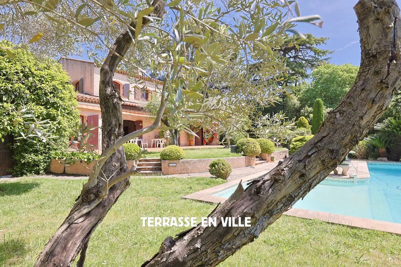 Maison à vendre, 217m², Hyères
