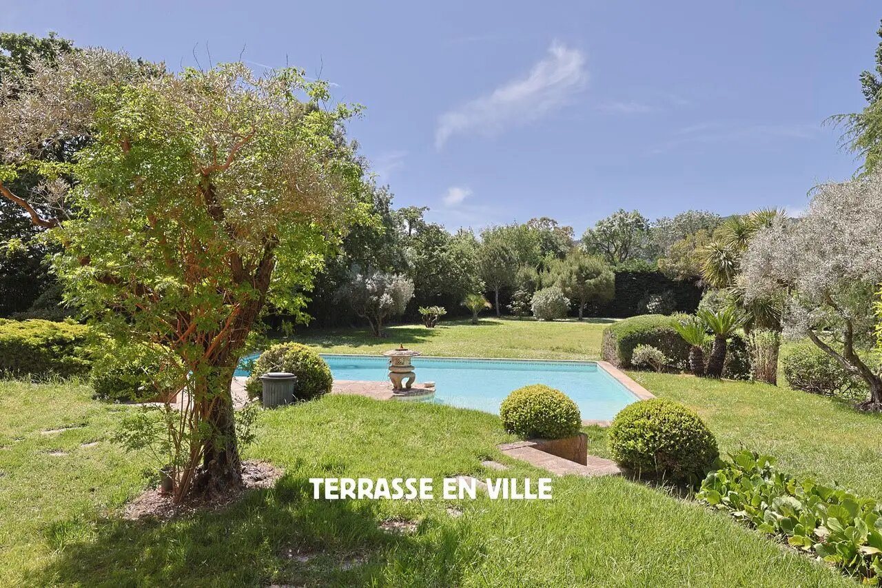 Maison à vendre, 217m², Hyères