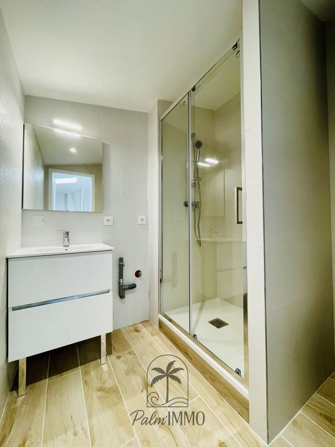 Appartement à louer, 30m², Saint-Maximin-la-Sainte-Baume