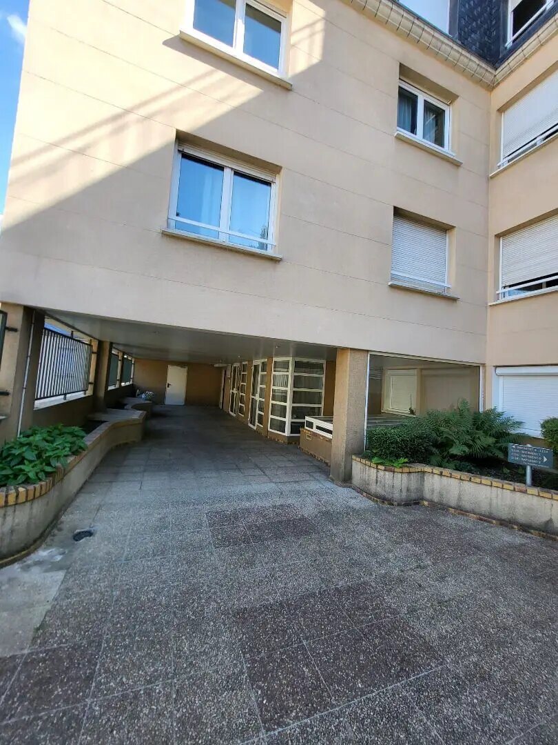 Appartement à louer, 26m², Chaville