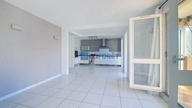 Appartement à louer, 74m², Marseille 11ème