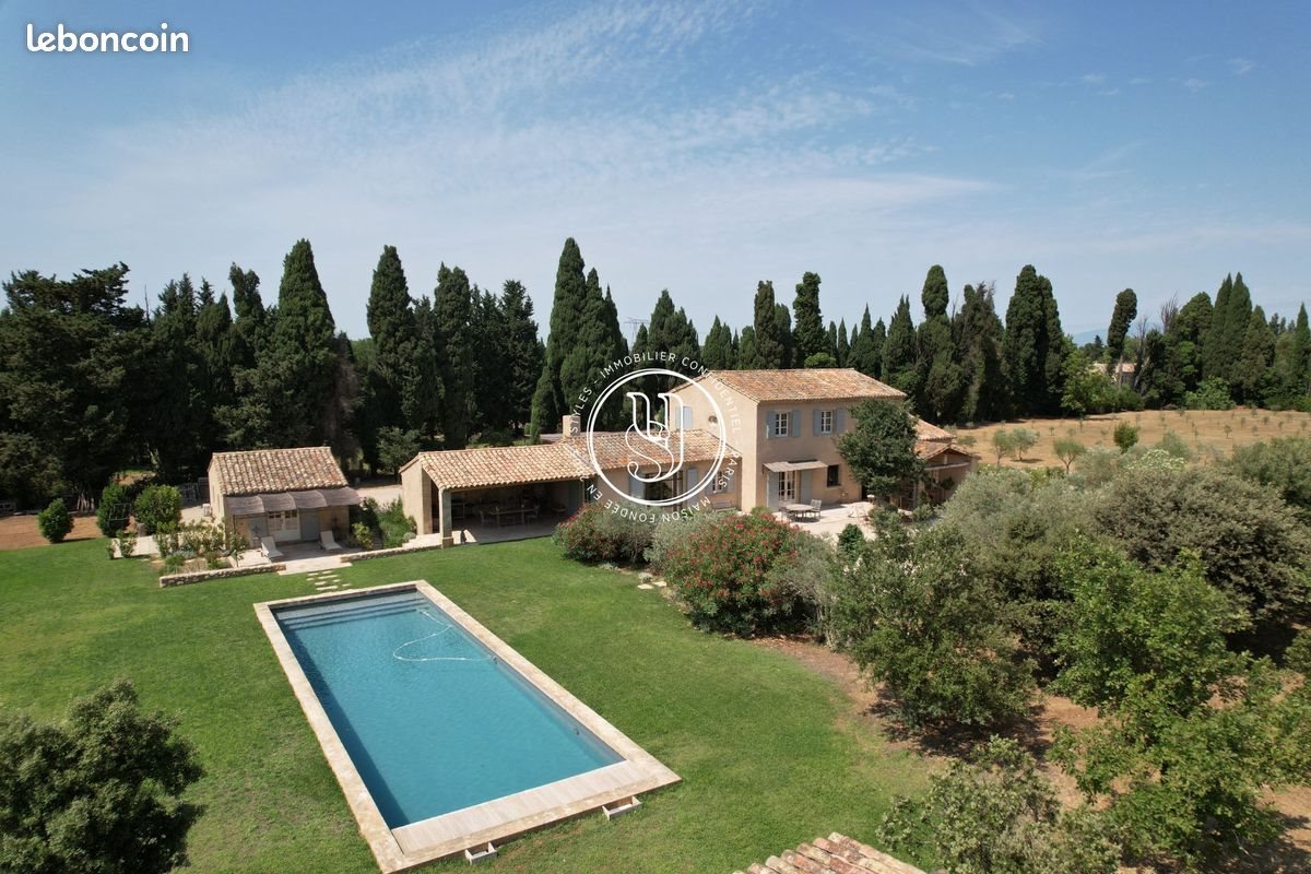 Maison à vendre, 222m², Eygalières