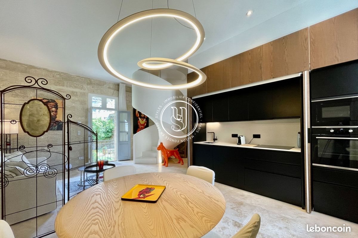 Appartement à vendre, 76m², Uzès