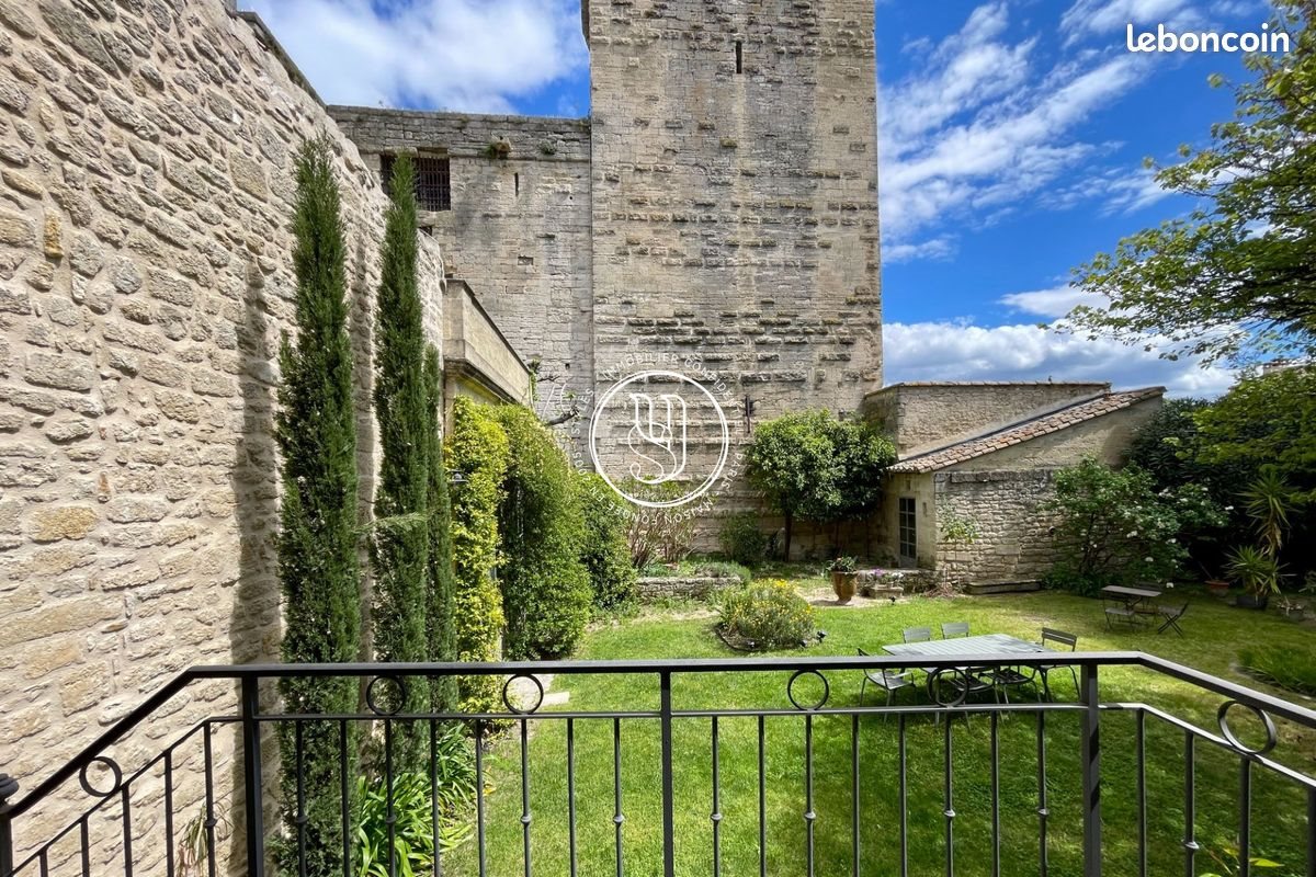 Appartement à vendre, 76m², Uzès