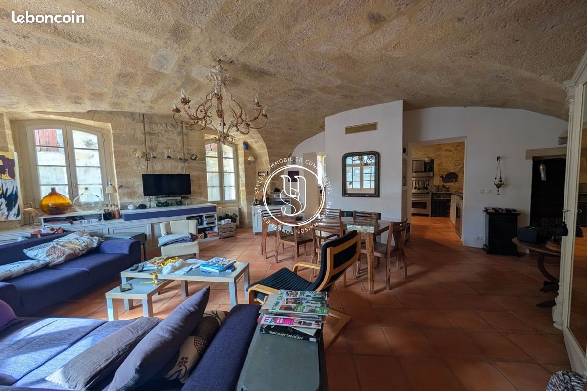 Maison à vendre, 261m², Uzès