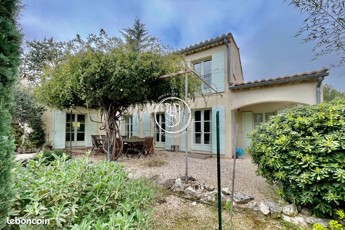 Maison à vendre, 144m², Uzès