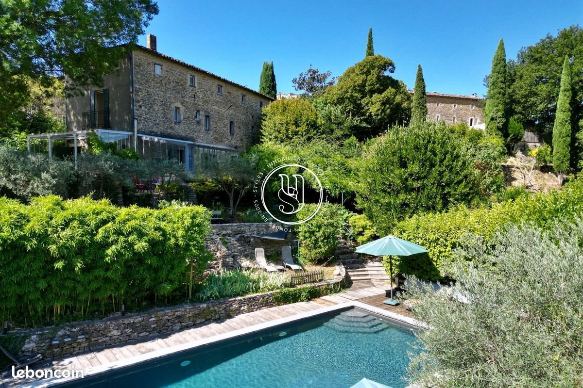 Maison à vendre, 360m², Uzès