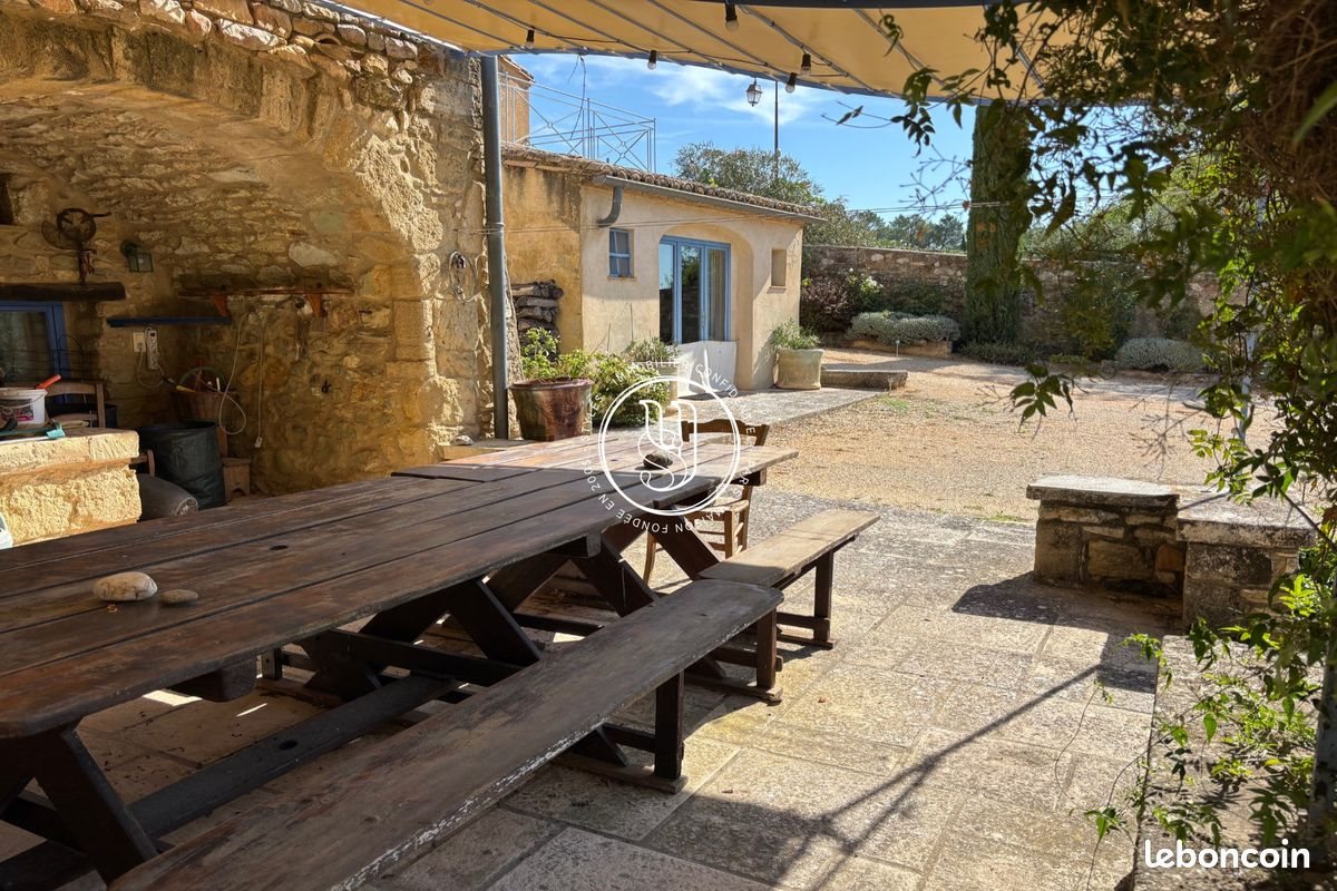 Maison à vendre, 351m², Uzès