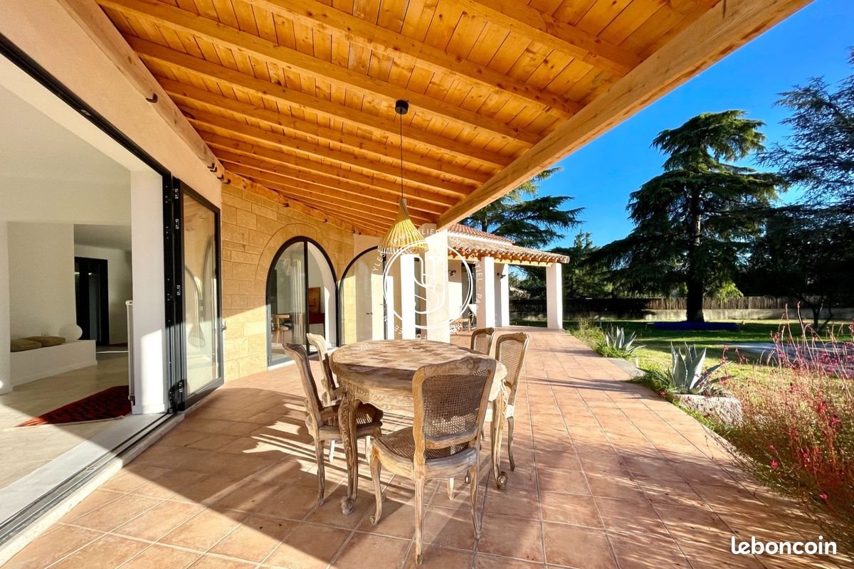 Maison à vendre, 161m², Uzès