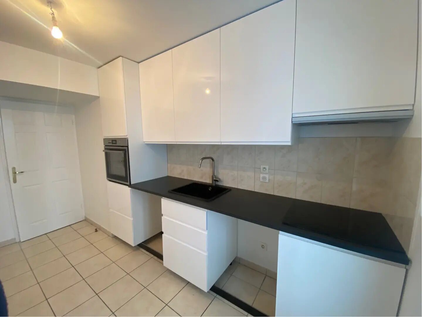 Appartement à louer, 83m², Courbevoie