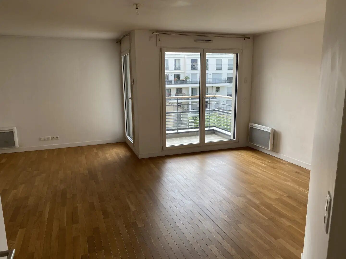 Appartement à louer, 71m², Suresnes