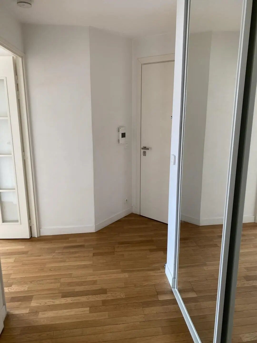 Appartement à louer, 71m², Suresnes