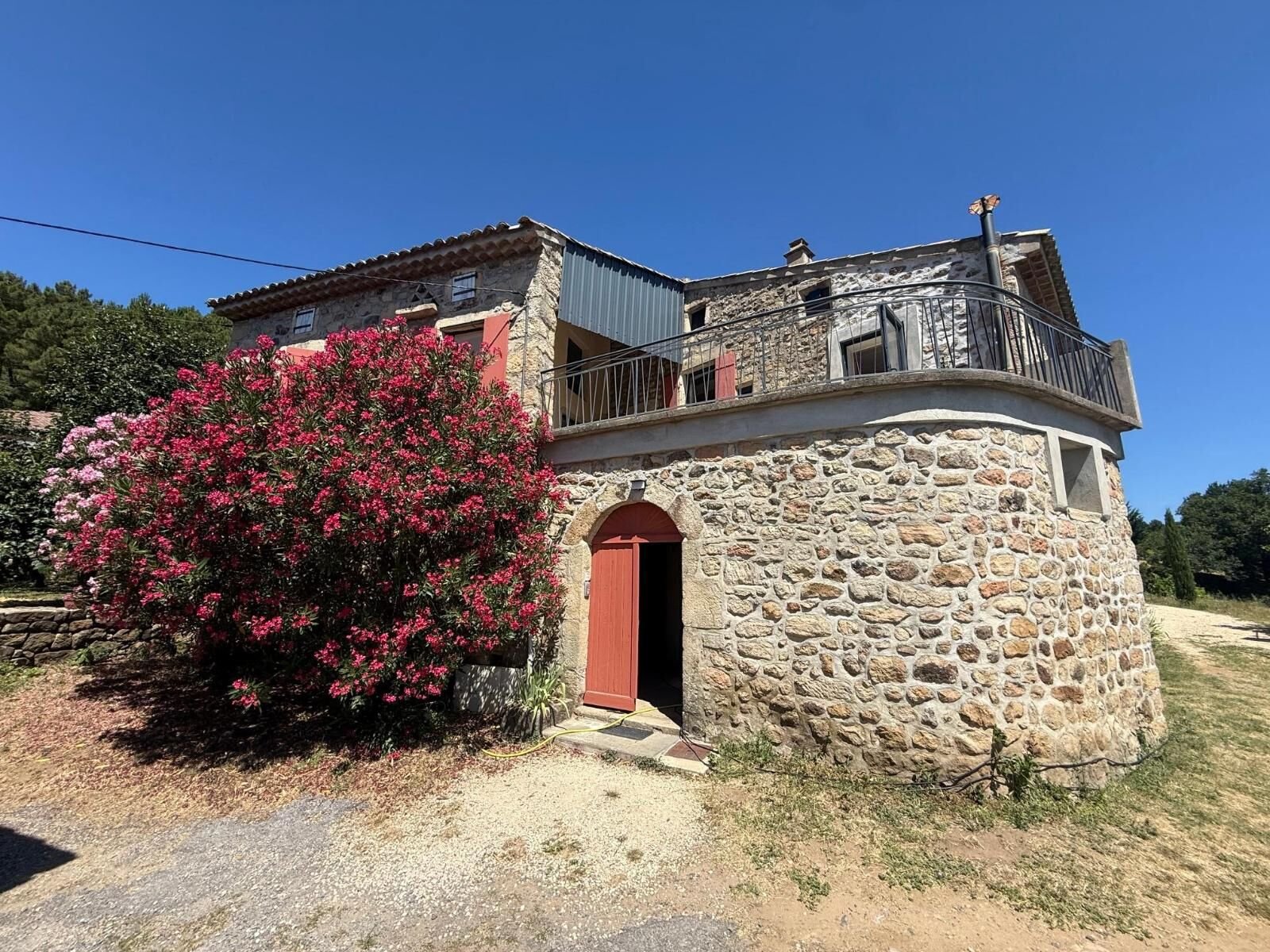 Maison à louer, 94m², Mercuer