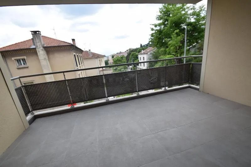 Appartement à louer, 51m², Aubenas