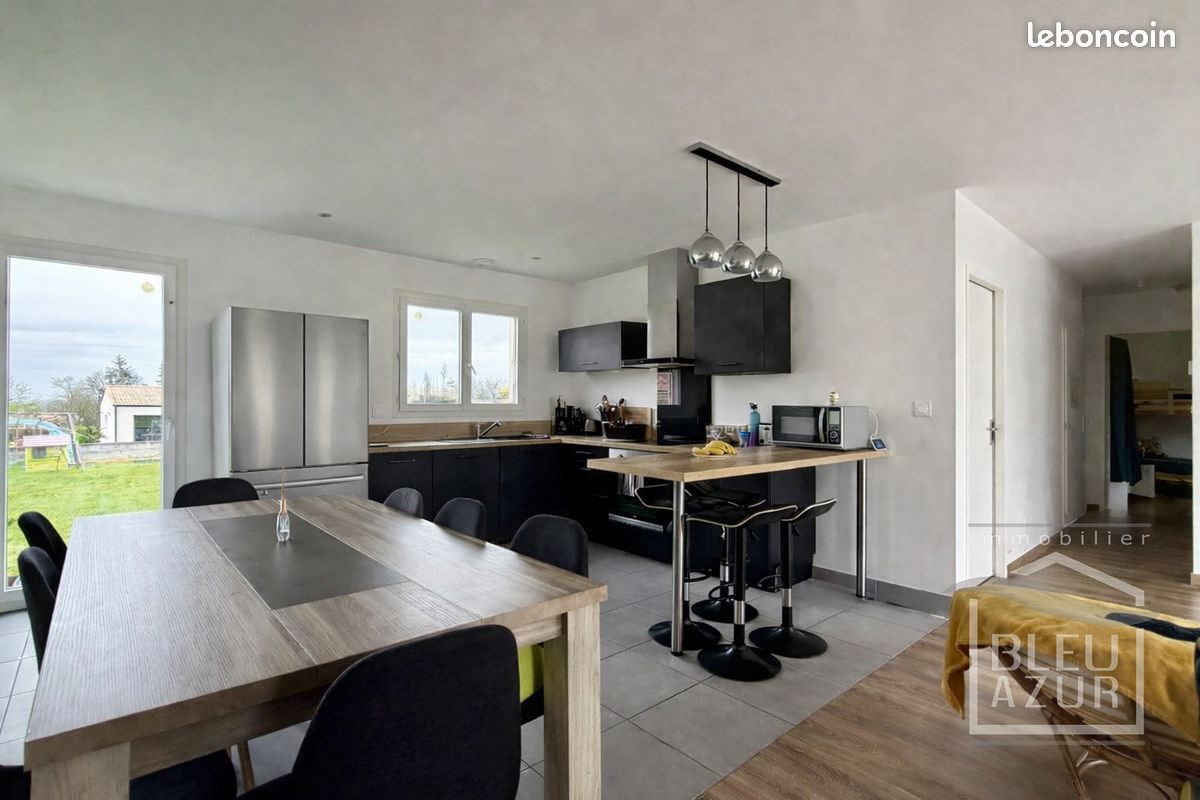 Maison à vendre, 99m², Château-Guibert