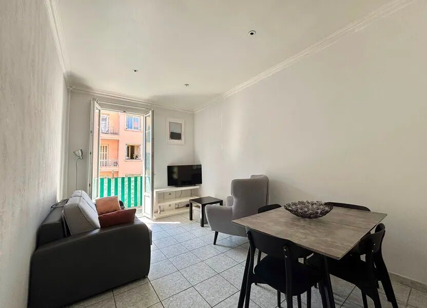 Appartement à louer, 63m², Nice