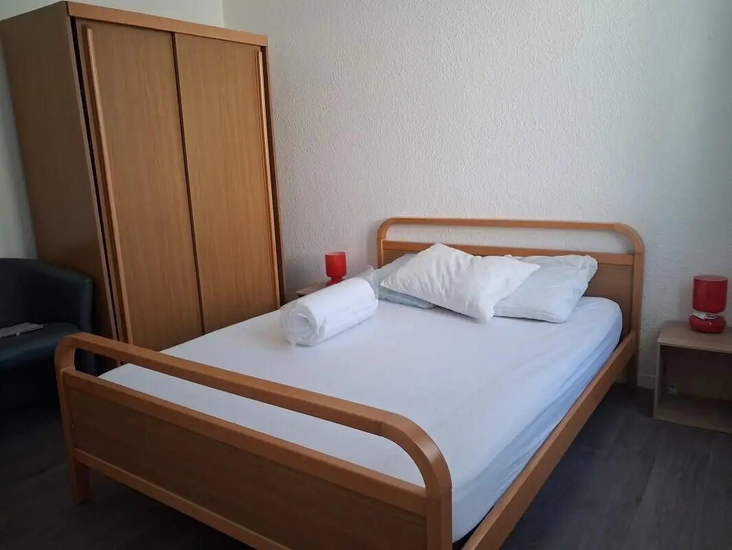 Appartement à louer, 26m², Rochefort