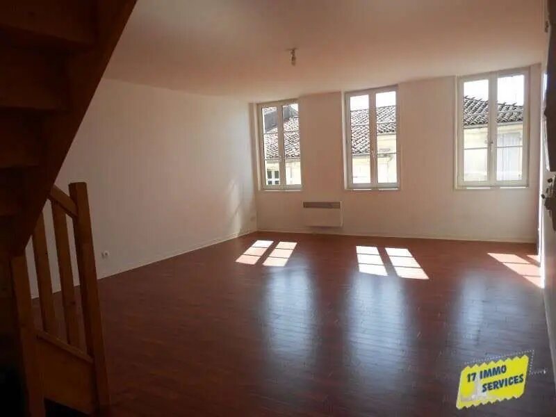 Appartement à louer, 60m², Saintes