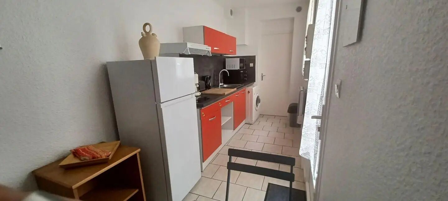 Appartement à louer, 28m², Rochefort