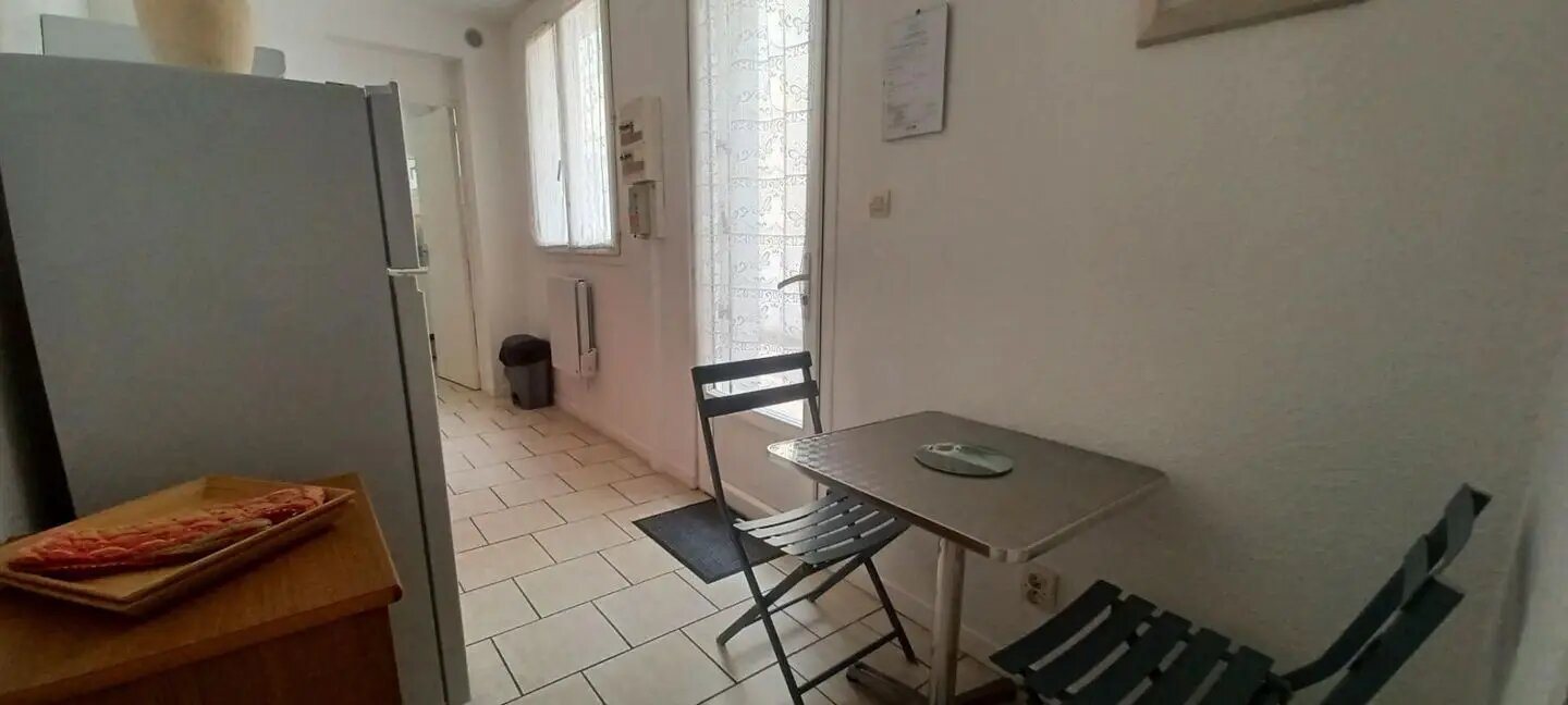Appartement à louer, 28m², Rochefort