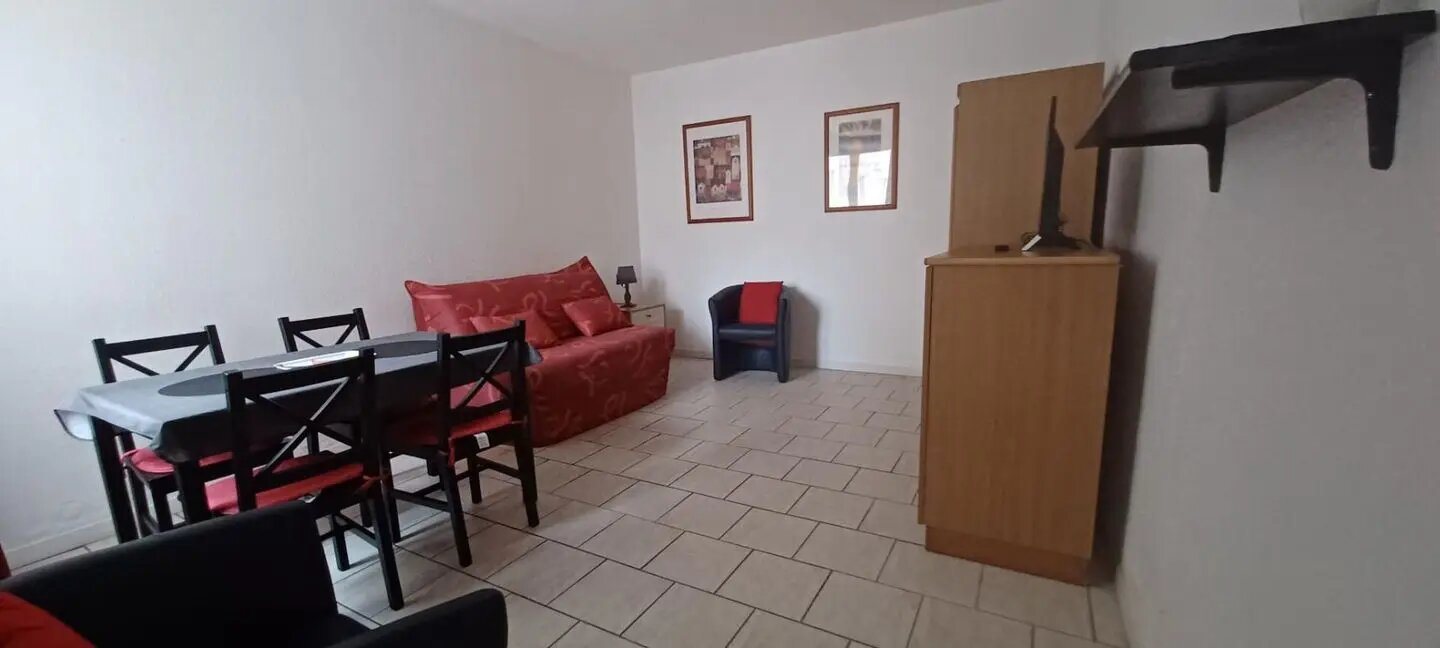 Appartement à louer, 28m², Rochefort